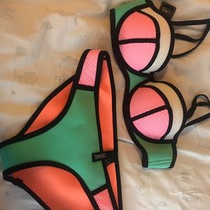 Triangl Bikini